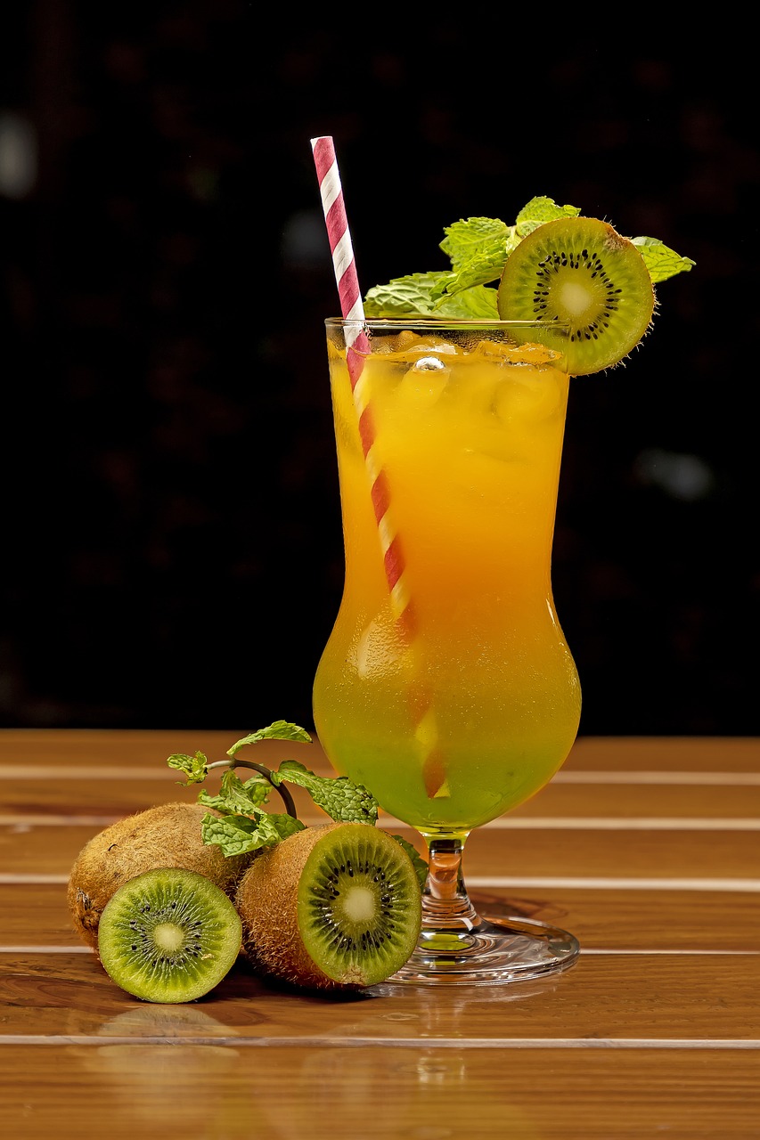 Kiwi and Mango Juice