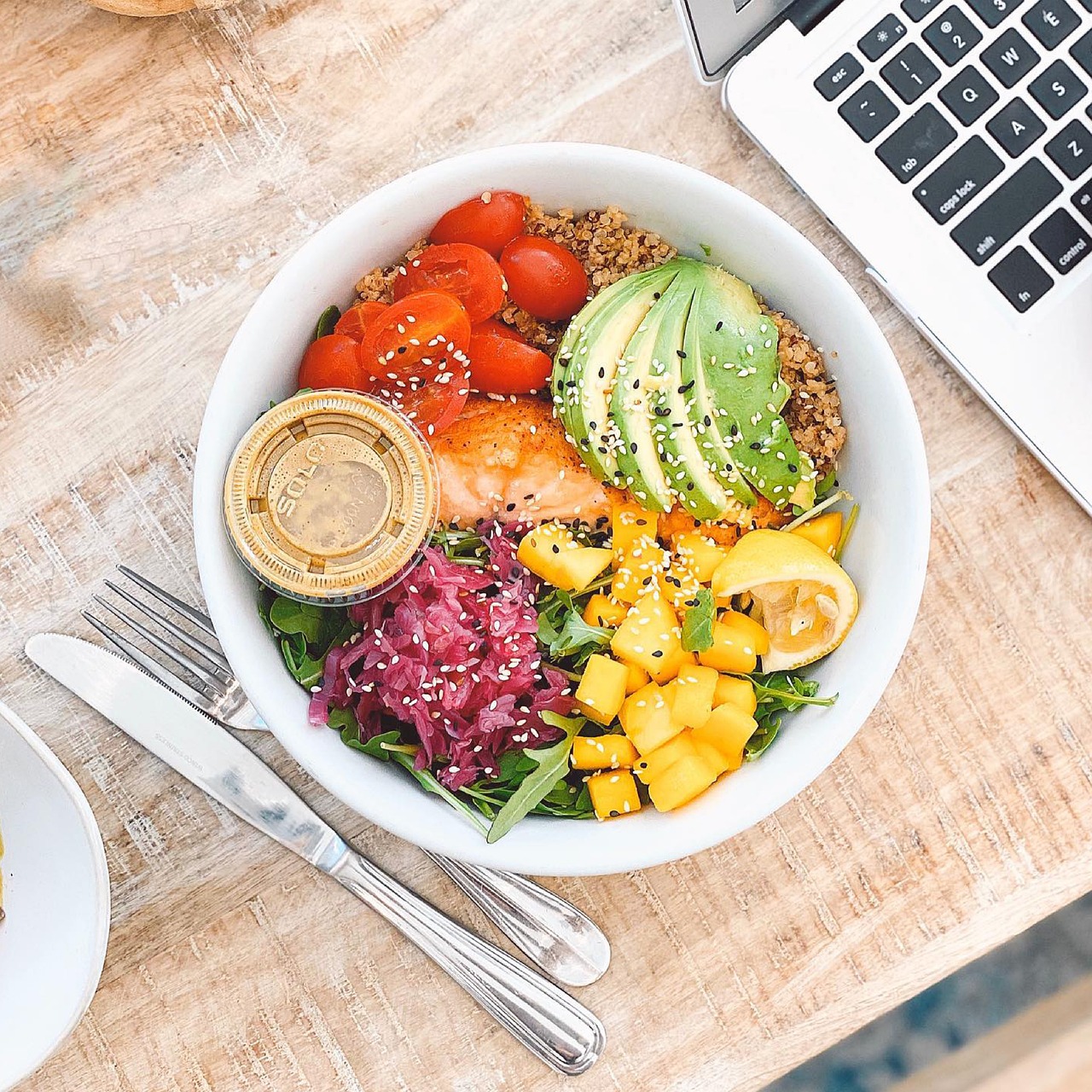 Avocado-Mango-Salad