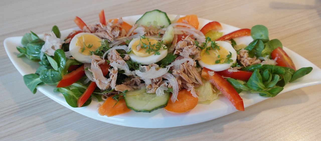 Tuna and Cucumber Salad